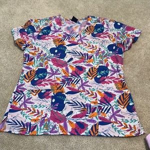 Zoe & Chloe scrub top size large like new tropical print pink scrubs